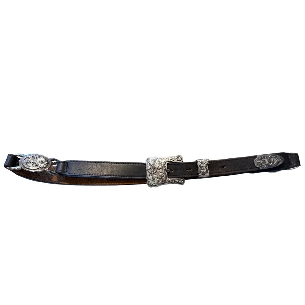 Vintage 1995 Western Leather‎ Harness Floral Engraved Silver Buckle Concho Belt